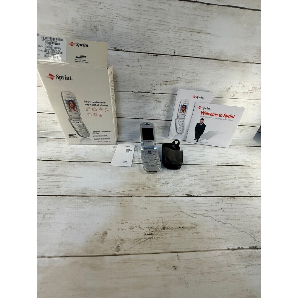 Samsung SPH-A620 Sprint PCS Vision Flip Phone Silver‎ Vintage Boxed Parts Only